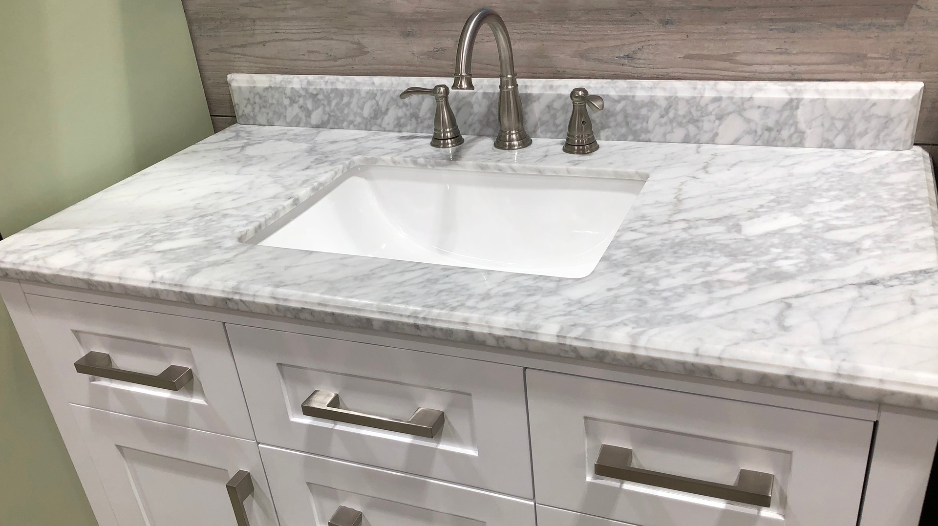 marble bathroom countertop polishing and Sealing